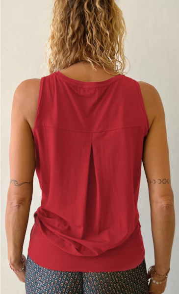 Namastay Top - Tango Red - 2